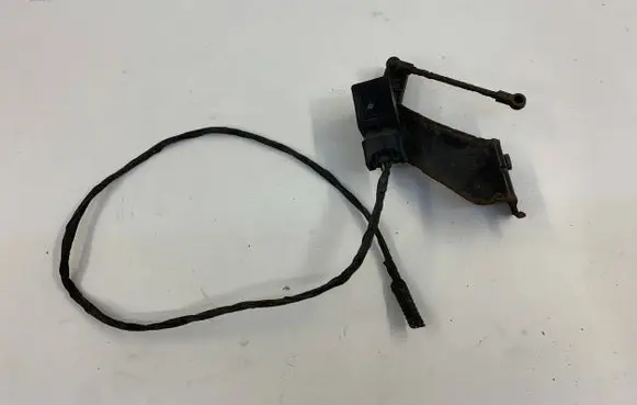 Chrysler 300 - 300C Headlight/headlamp level sensor 04806087AA