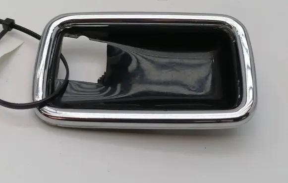 Mercedes-Benz COMPAKT W115 Front door handle cover 1087660611