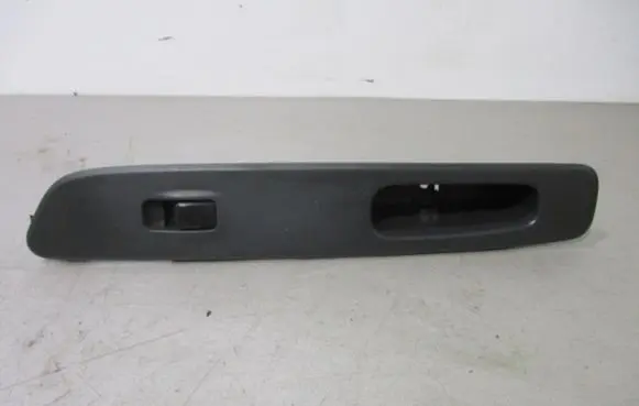 Mitsubishi Space Wagon Electric window control switch