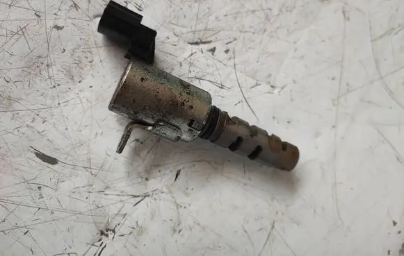 Lexus IS 220D-250-350 Camshaft vanos timing valve 15330310200700