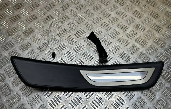 BMW 6 F06 Gran coupe Rear sill trim cover 7277250 8053574