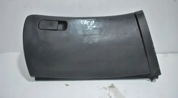 KIA Ceed Glove box 847601H000
