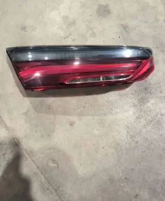 BMW 8 G15 Tailgate rear/tail lights 2060010211 7445779