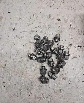 Toyota Prius (XW50) Nuts/bolts