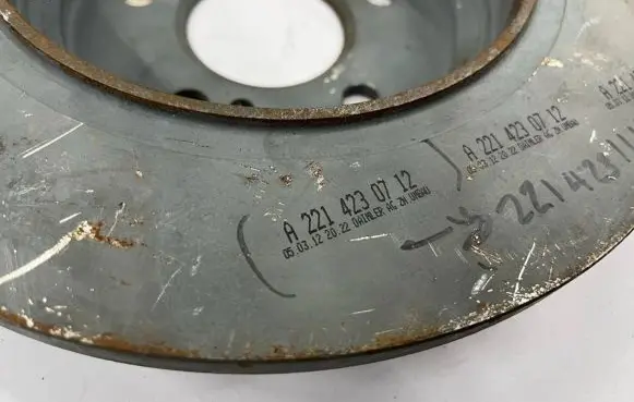 Mercedes-Benz S W221 Rear brake disc a2214230712