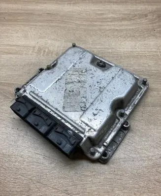 Renault Laguna II Engine control unit/module ECU 8200048297 0281010297