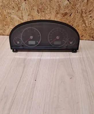 Ford Mondeo Mk III Speedometer (instrument cluster) 3S7F10841 44ZU187 6620