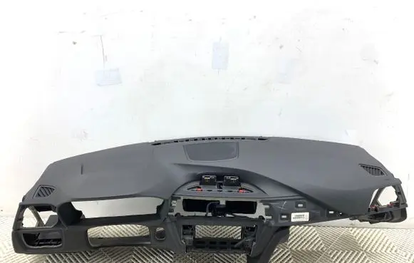 BMW 3 F30 F35 F31 Dashboard