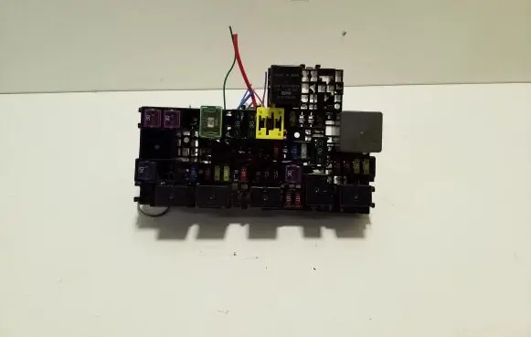 Mitsubishi Outlander Fuse module