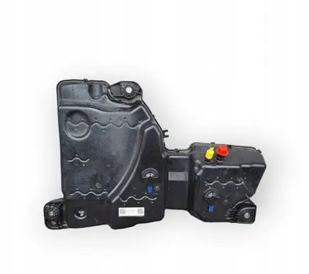 Volkswagen Tiguan AdBlue liquid reservoir 5QF131877P