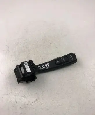 Volvo V40 Indicator stalk 31394008