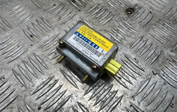 Mitsubishi Pajero Airbag deployment crash/impact sensor MR461646