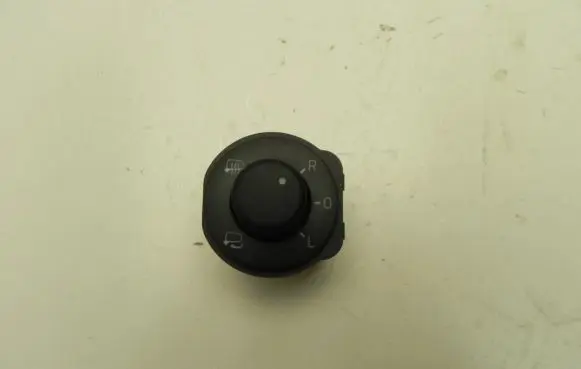 Skoda Yeti (5L) Electric window control switch 1Z2959565J I6524