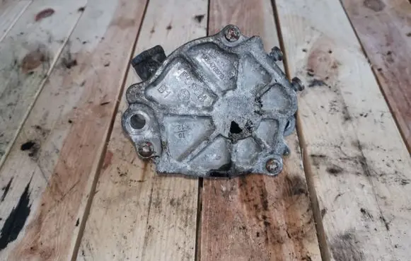 Citroen C3 Picasso Vacuum pump 9684786780