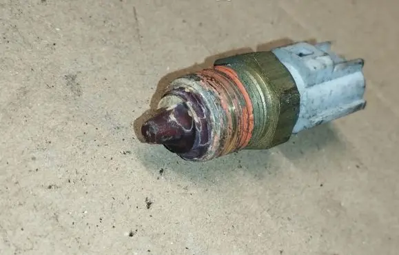 Ford Taurus Coolant level sensor 