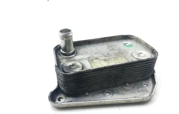 Mercedes-Benz CLK A209 C209 Oil filter mounting bracket A6111880301