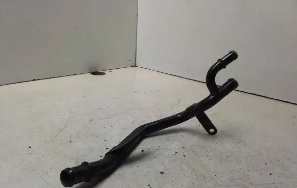 Volkswagen Golf VI Engine coolant pipe/hose 03C121070B
