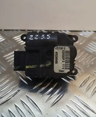 Jeep Cherokee Air flap motor/actuator 929585P 51961D 0153088B