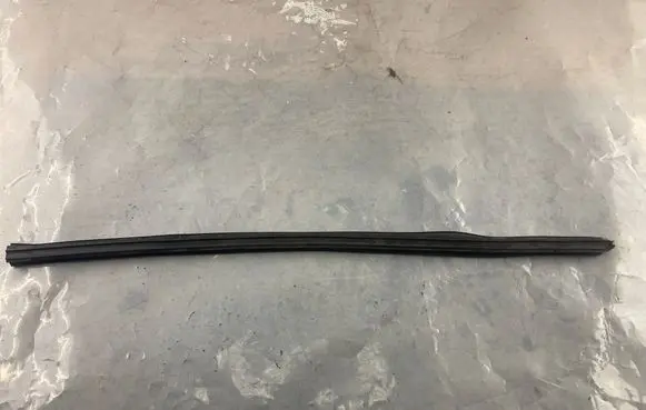 Opel Astra H Rubber seal rear door 565498024 13124161