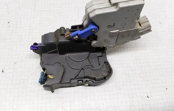 Nissan Maxima Front door lock