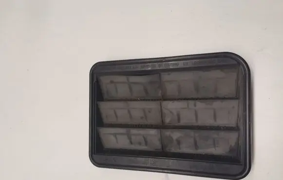 BMW 7 G11 G12 Quarter panel pressure vent 9176945