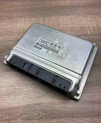 Volkswagen PASSAT B5.5 Engine control unit/module ECU 3B0907401F 0281001938