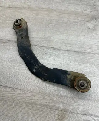 Jeep Compass Rear upper control arm/wishbone 05105271ACA