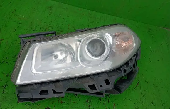 Renault Megane II Headlight/headlamp