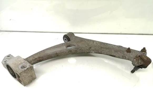 Volkswagen PASSAT B6 Front lower control arm/wishbone 3C0407153B