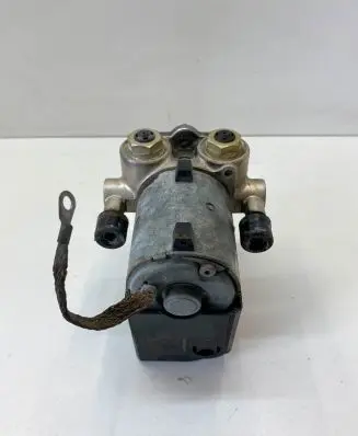 Mercedes-Benz SL R129 ABS Pump 0024772701 A0024772701