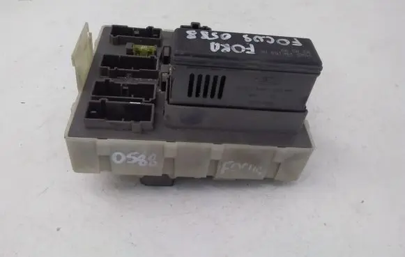 Ford Focus Fuse module 98AG14A073AG