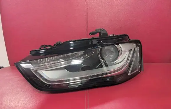 Audi A4 S4 B8 8K Headlight/headlamp 8K0941005C 030127527105 LE10B6235