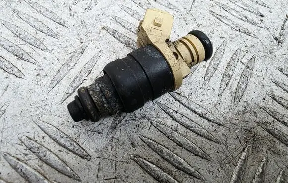 Mini One - Cooper Cabrio R52 Fuel injector 1521390