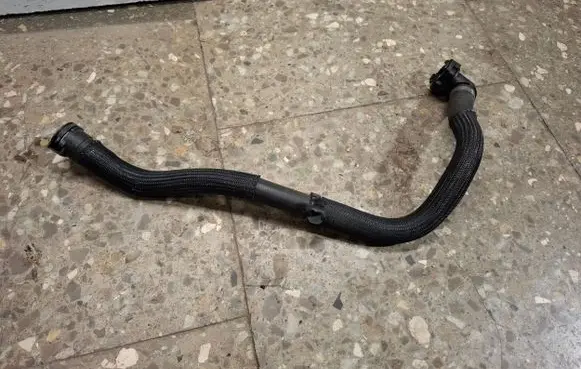 Citroen DS7 Crossback Engine coolant pipe/hose
