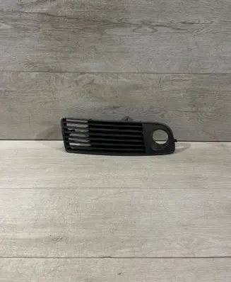 Front bumper lower grill