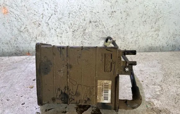 Active carbon filter fuel vapour canister