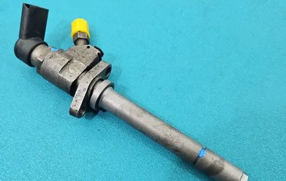Fuel injector