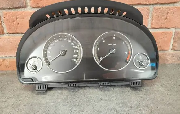 BMW 5 F10 F11 Speedometer (instrument cluster) 9227614 58698801 1495703