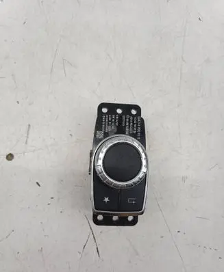 Mercedes-Benz GLA W156 X156 Head unit multimedia control A2469009815 A2469010606
