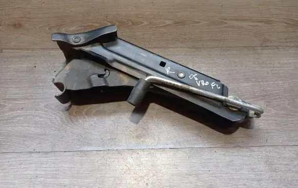 Volvo V70 Lift Jack 8679369