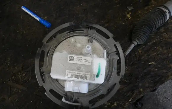 Renault Koleos II In-tank fuel pump 172029199R