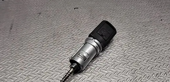 Opel Meriva A Ignition lock 13168306