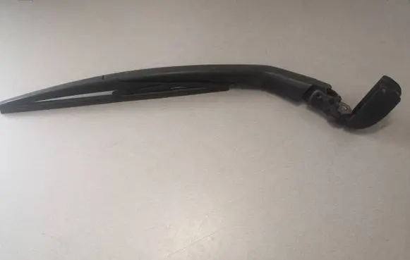Fiat Freemont Rear wiper blade arm