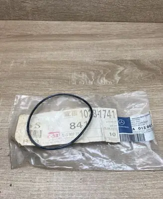 Mercedes-Benz Vito Viano W639 Other engine part A0139977548 MBTRUCKSEAL