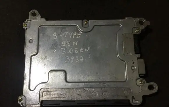 Jaguar S-Type Engine control unit/module yw4t13b525ba 062502-1
