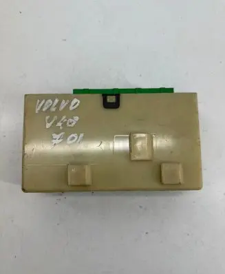 Volvo S40, V40 Door central lock control unit/module 30630080 MB2323008650