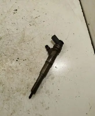 BMW 1 E81 E87 Fuel injector 0445110209
