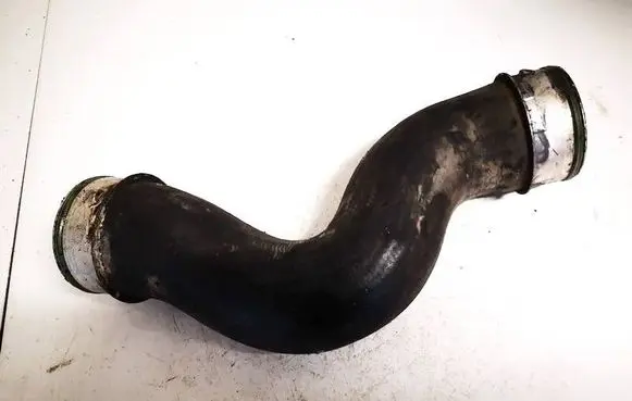 Skoda Superb B6 (3T) Intercooler hose/pipe 1k0145832j