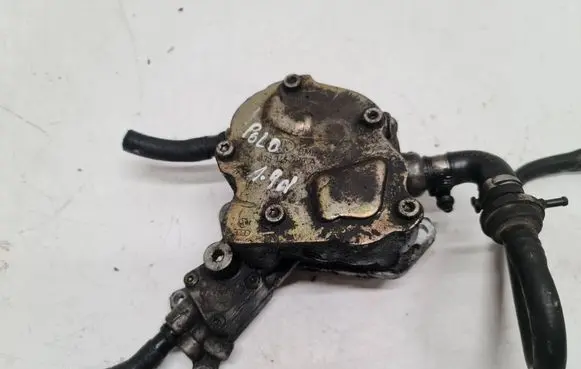 Volkswagen Polo III 6N 6N2 6NF Vacuum pump 038145209A