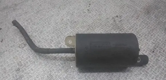 Vacuum air tank